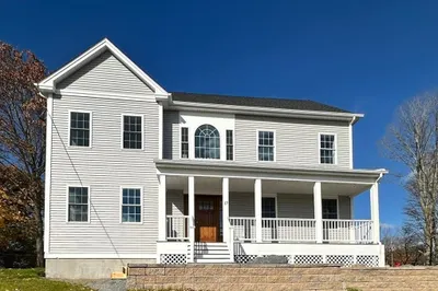 17 Mazzeo Dr 1