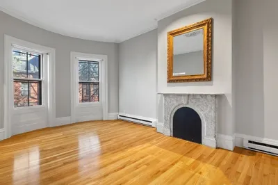 48 Dwight St #4