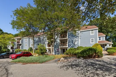 106 Heritage Dr #106 1