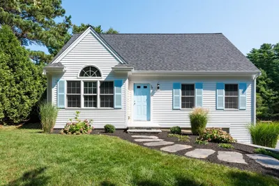 30 Meetinghouse Road 1