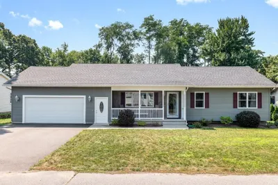 79 Beaudry Ave 1