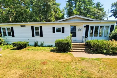 16 Foxtail Drive