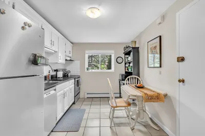 22 Bryon Rd #1