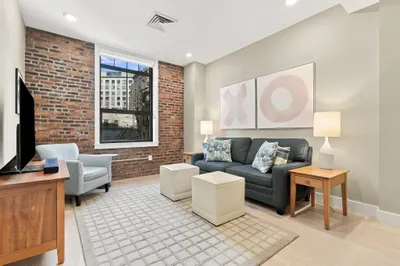 121 Portland St #302 1