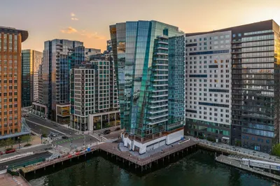 150 Seaport Blvd #17C