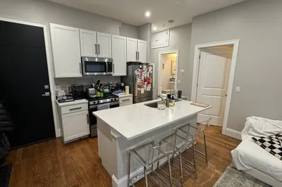27 Dudley St #6