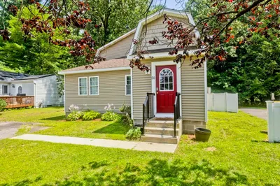 50 Cottage Rd 1