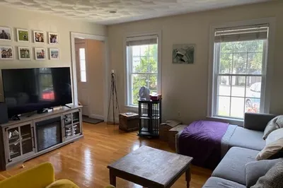 12 Knowles Farm Road 1