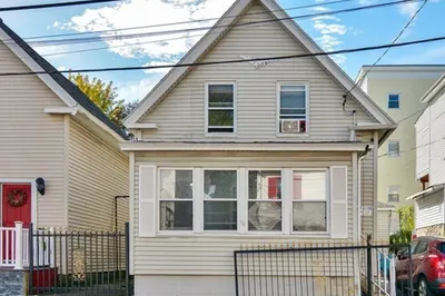 94 Margin St