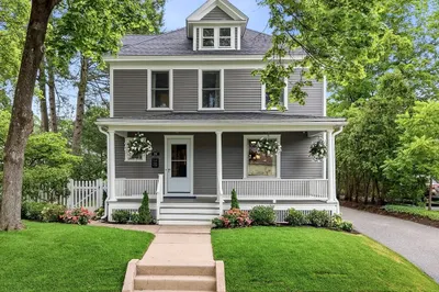 11 Plymouth Avenue 1