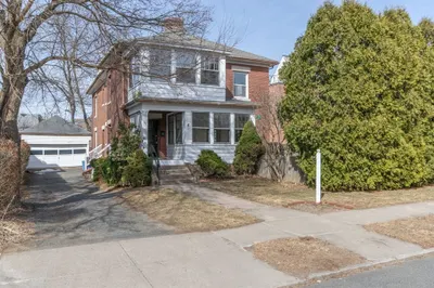 151 Allyn St 1