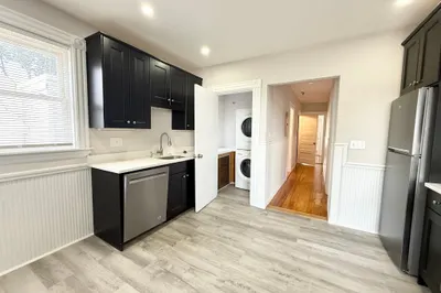 71 Saxton St #3 1