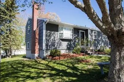 48 Ridge St 1