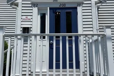 200 Fulton Street #27 1