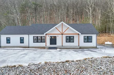 221 Cedar Swamp Rd 1