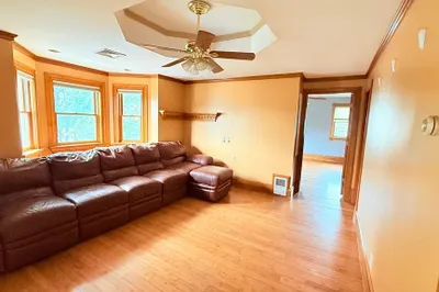 563- Lynn St- 1