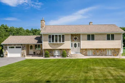 38 Cushing Ln 1