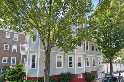 34 Holyoke Road 1