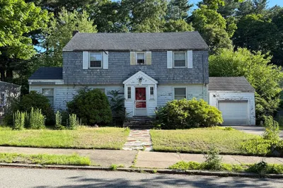 79 Longfellow Rd