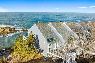 14 Oceanside Dr #14 1