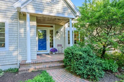 272 Falmouth Woods Rd 1