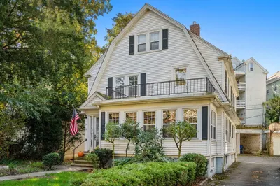 24 Eliot St 1