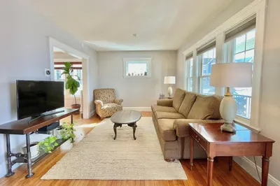 15 Woods Avenue #15