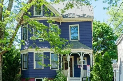 164 Hudson St
