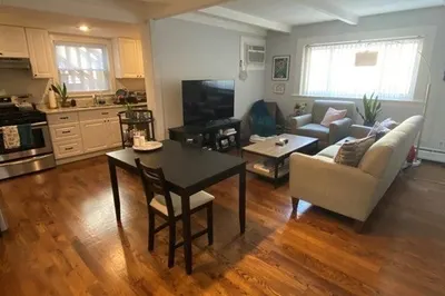 381 Sumner St #1
