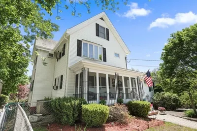 62 Richardson St 1