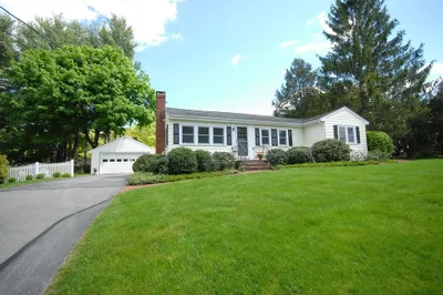 51 Macarthur Rd 1