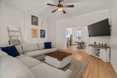 96 Baldwin St #1
