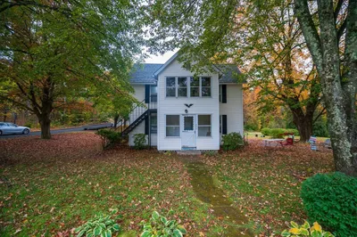 289 Pelham Rd 1