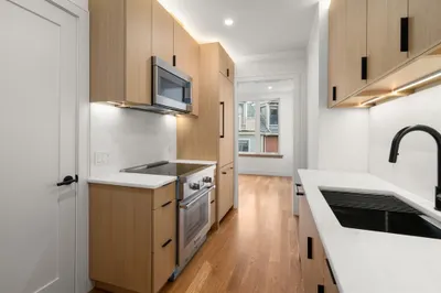58 Kent St #U305