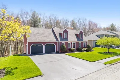 9 Pheasant Hill Dr