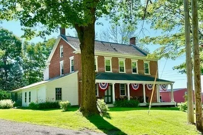 278 E Main St 1