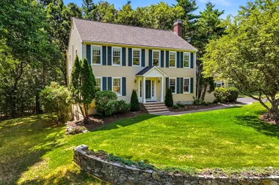 5 Longwood Drive 1