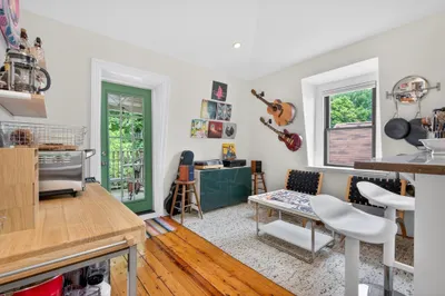 113 Chestnut Ave #3 1