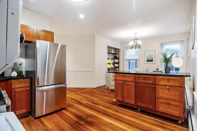 882 Huntington Ave #3