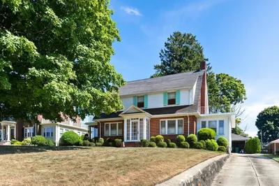 25 Rural Avenue 1