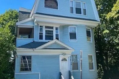 18 Upsala St