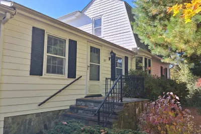 197 Woodward Ave 1