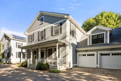 88 Crescent St #2