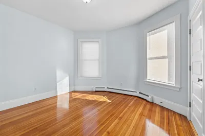 15 Romsey Street #1
