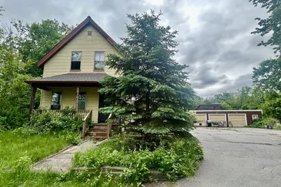 17 Mcsoley Ave 1