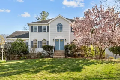 19 Bartlett Road