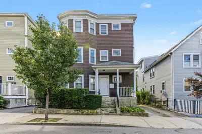42 Pearl St 1
