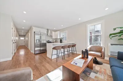 52 Bellevue St #1 1