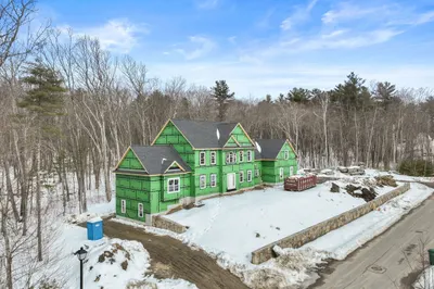 90 Windstone Dr 1