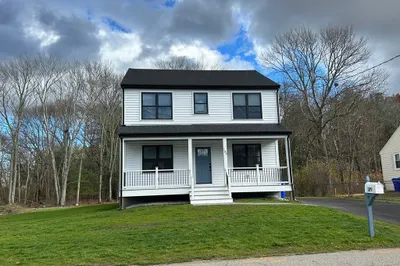 189 Greenwood St 1